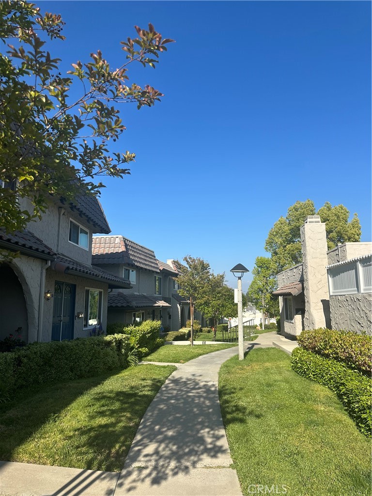 25260 Avenida Dorena, Newhall, CA 91321