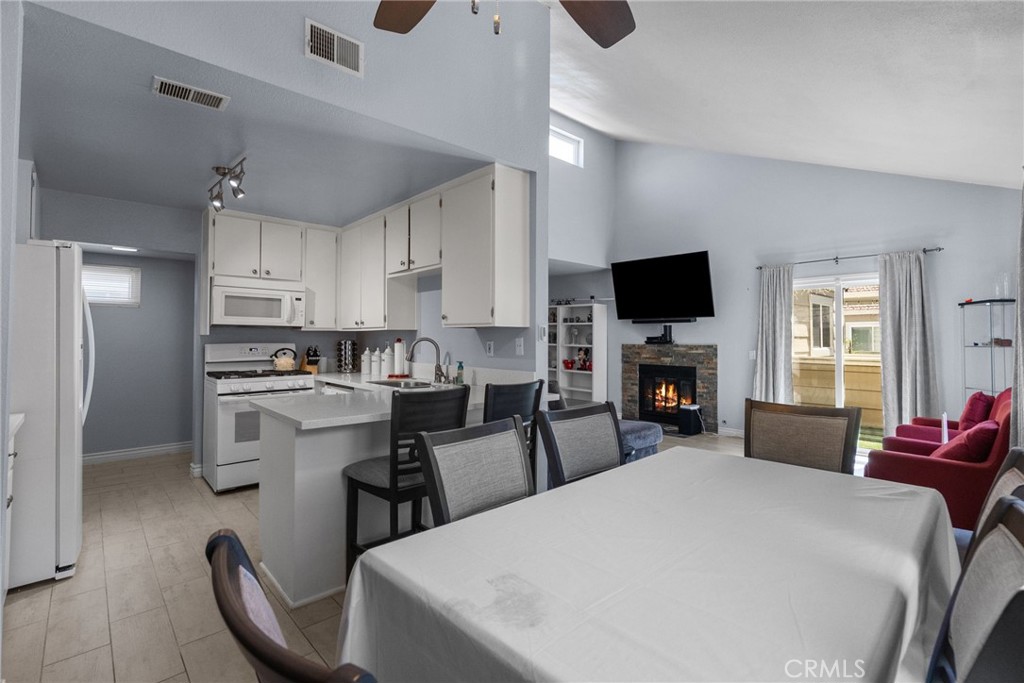 31321 The Old Road G