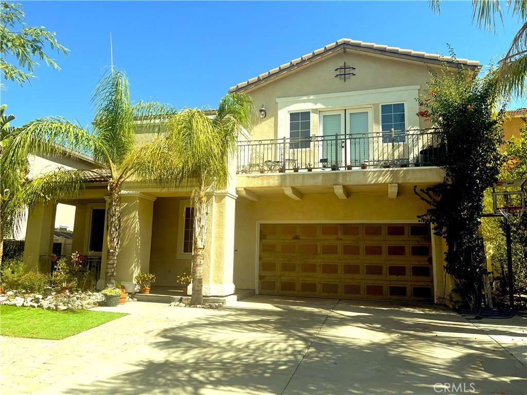 15717 Alia Court, Canyon Country, CA 91387