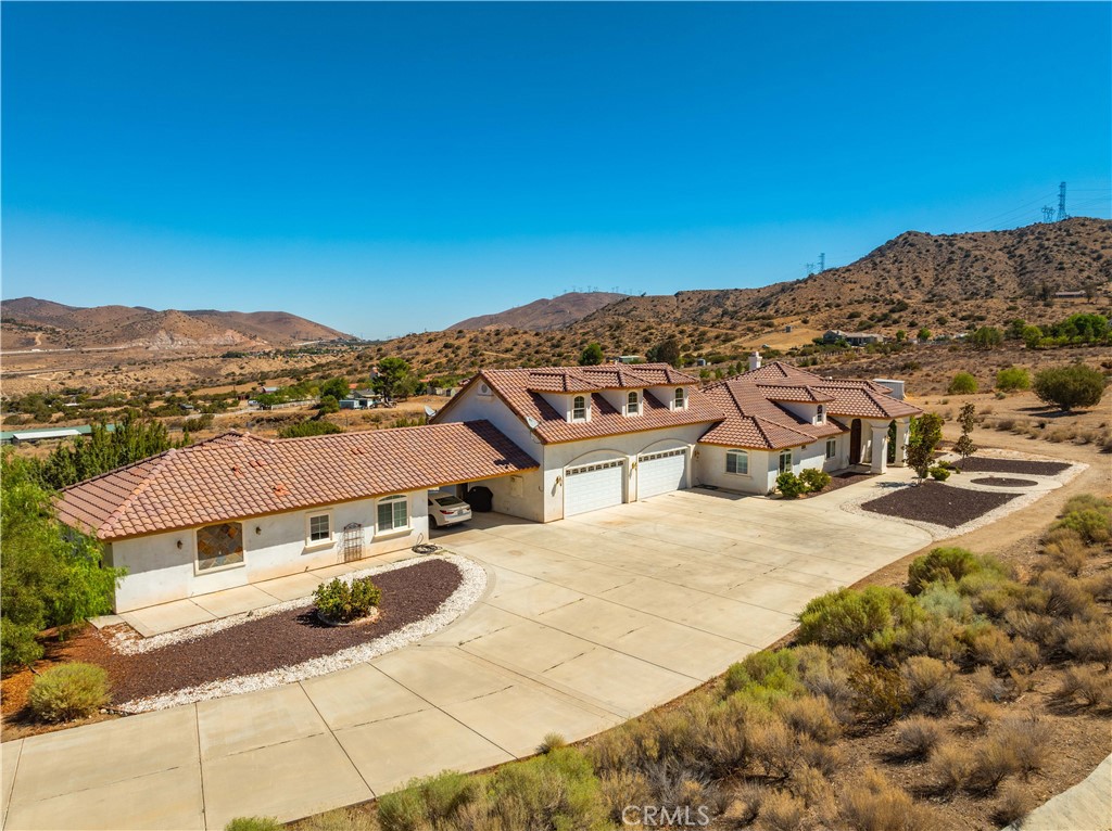 32132 Calle Del Roja