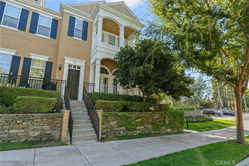 24014 Bridgeport Lane, Valencia, CA 91355