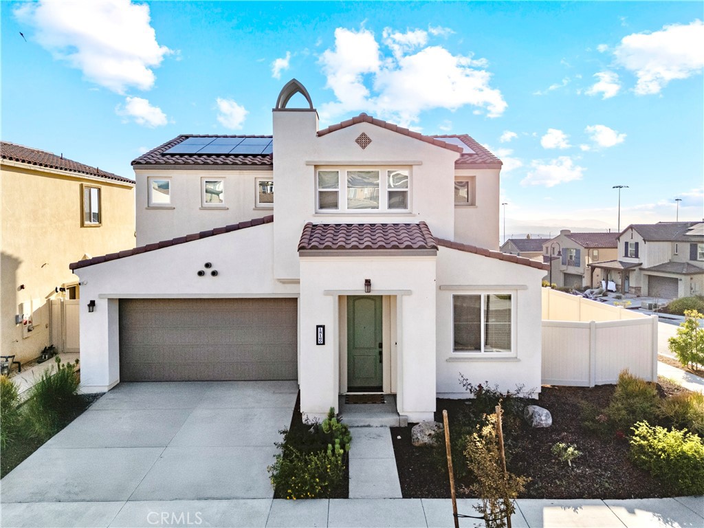 18160 Meridian Lane, Saugus, CA 91350