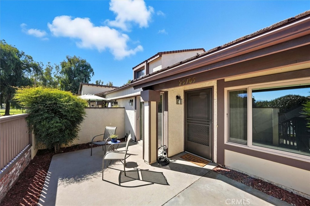 25705 Player Drive, Valencia, CA 91355