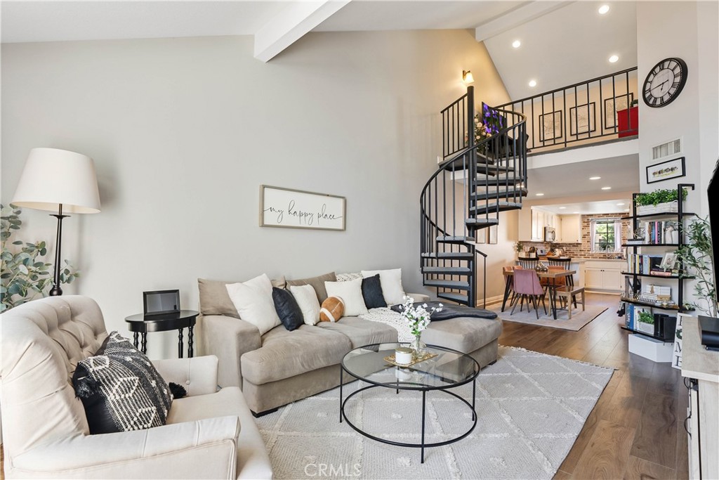 18108 Erik, Canyon Country, CA 91387