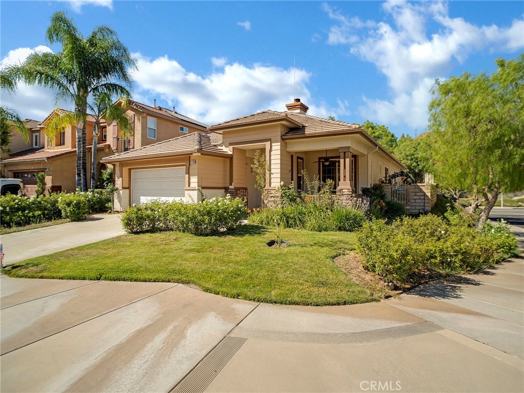 21103 Cross Creek Drive, Saugus, CA 91350