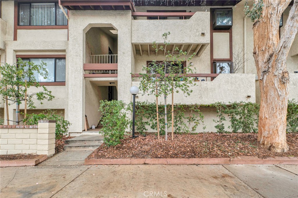 28010 Tiffany Lane, Canyon Country, CA 91387