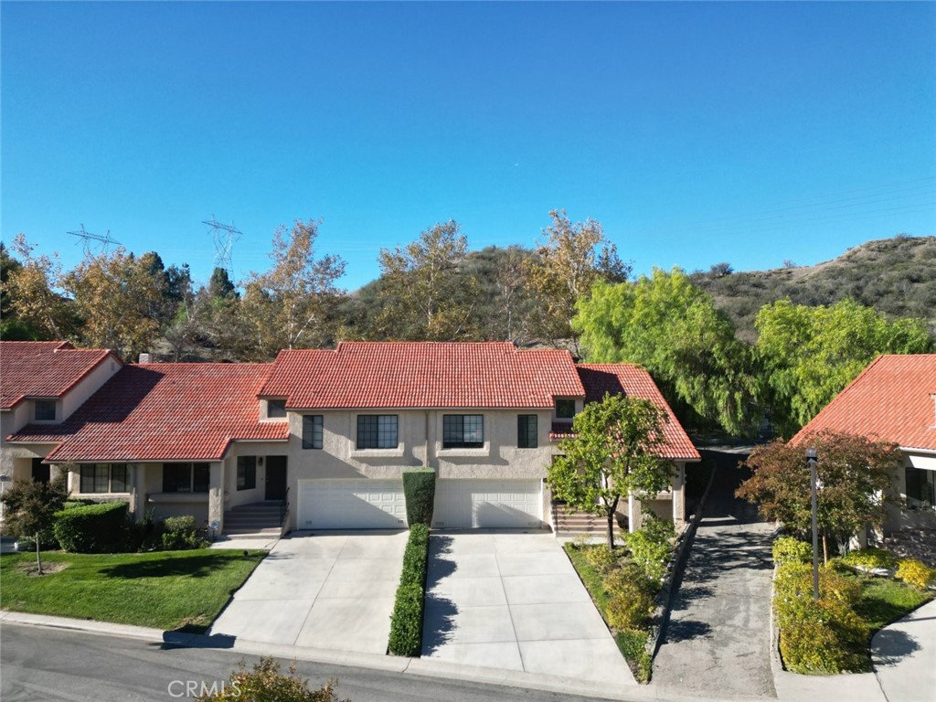 20055 Avenue Of The Oaks, Newhall, CA 91321